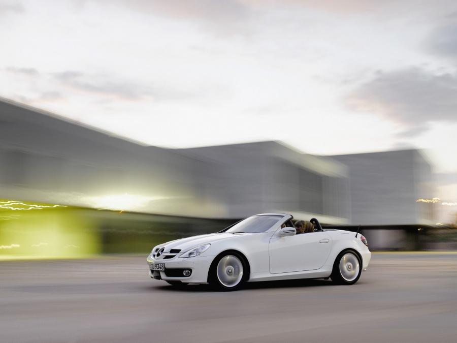  Mercedes-Benz SLK350 2009 года  (фото 26 из 28)